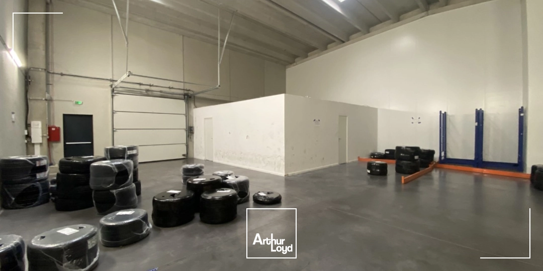 Locaux d'activité & Entrepôts - Location - VITROLLES - 13127 - 220-220 - 7917420