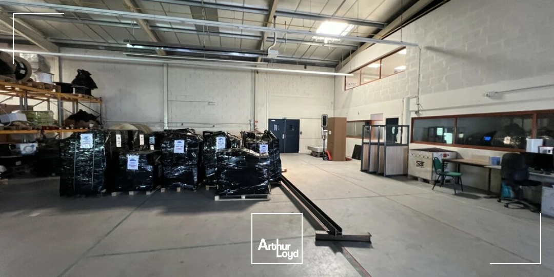 Locaux d'activité & Entrepôts - Location - RUELLE SUR TOUVRE - 16600 - 663-663 - 7918924