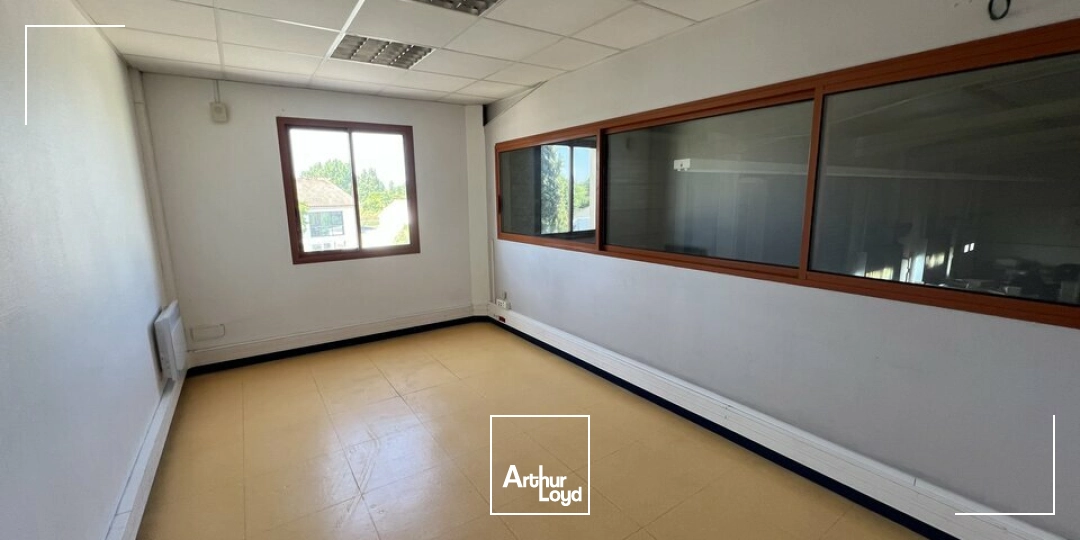 Locaux d'activité & Entrepôts - Location - RUELLE SUR TOUVRE - 16600 - 663-663 - 7918923