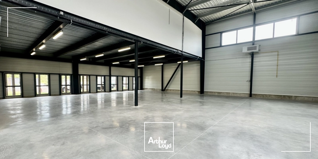 Locaux d'activité & Entrepôts - Location - VENELLES - 13770 - 675-675 - 7921786