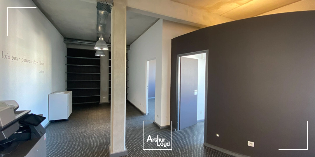 Bureaux - Location - LA ROCHELLE - 17000 - 65-65 - 7924419