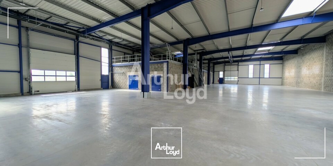 Locaux d'activité & Entrepôts - Location - BÉDÉE - 35137 - 1700-1700 - 7924568