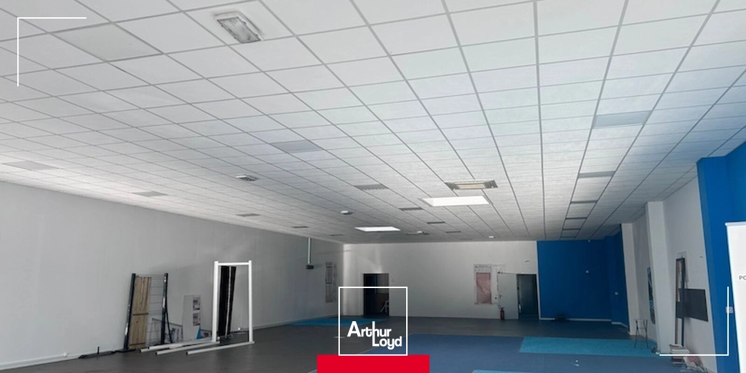 Locaux commerciaux - Location - BOURG EN BRESSE - 01000 - 390-390 - 7930965