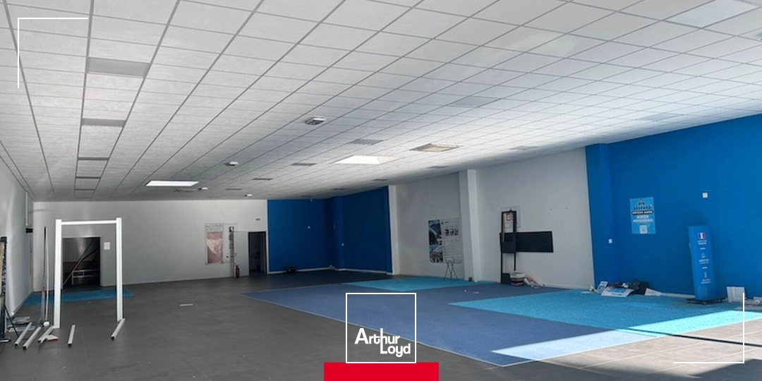 Locaux commerciaux - Location - BOURG EN BRESSE - 01000 - 390-390 - 7930962