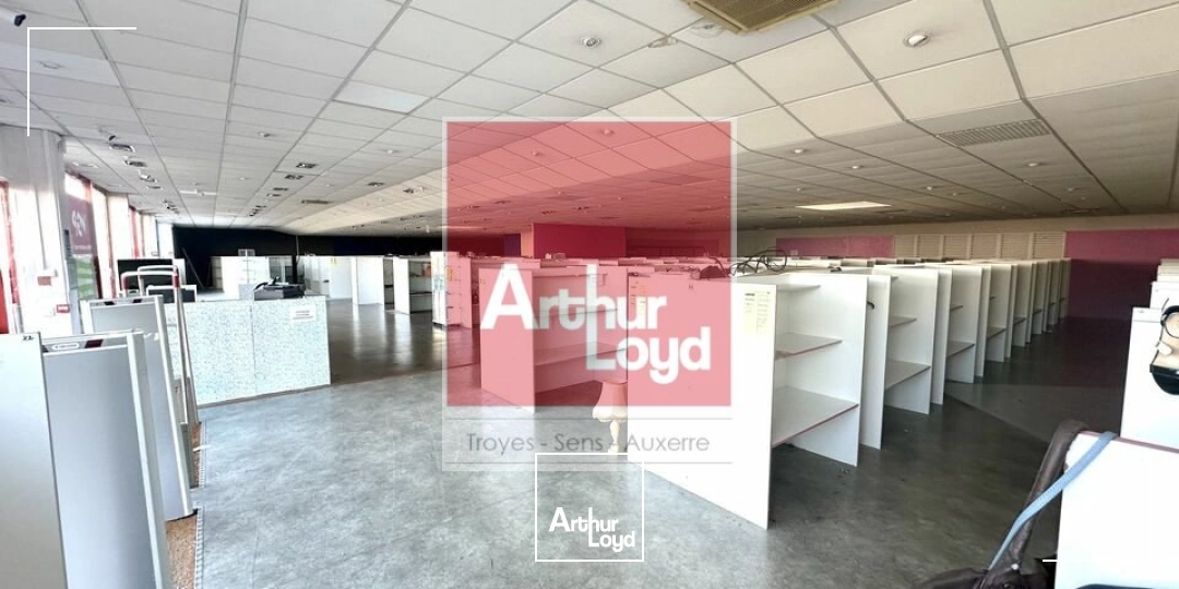 Locaux commerciaux - Location - SAINT-PARRES-AUX-TERTRES - 10410 - 200-594 - 7949796
