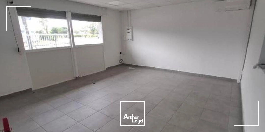 Locaux commerciaux - Location - Cayenne - 97300 - 128-128 - 7969606