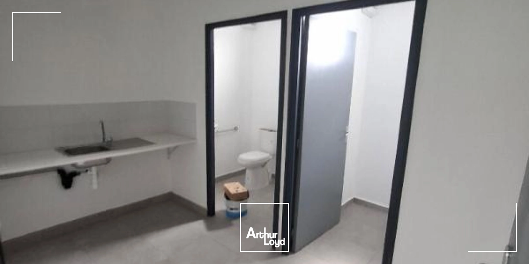 Locaux commerciaux - Location - Cayenne - 97300 - 128-128 - 7969604