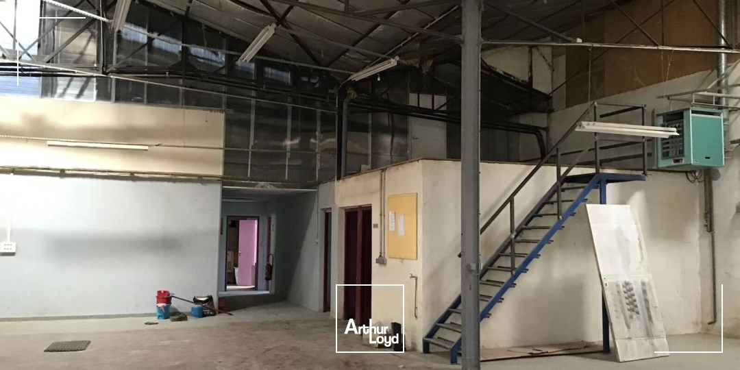 Locaux d'activité & Entrepôts - Location - SAINT ETIENNE - 42000 - 520-520 - 7981128