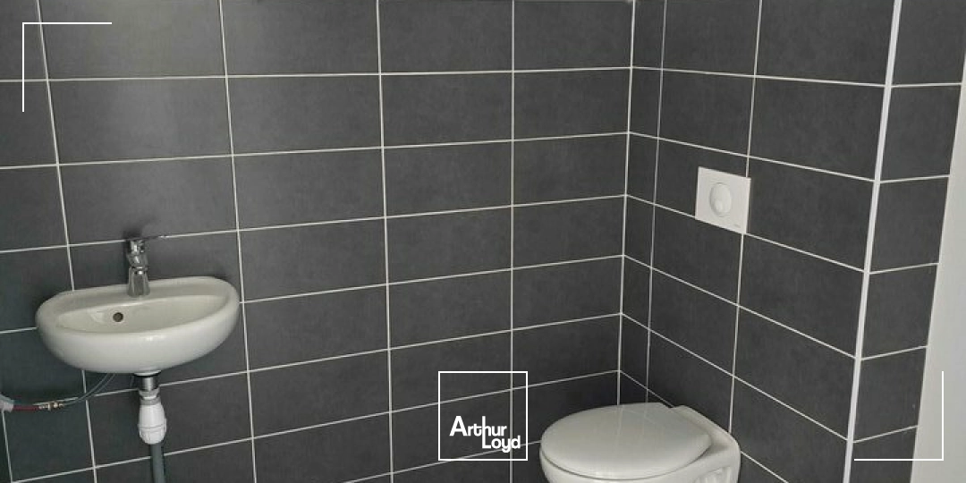 Locaux commerciaux - Location - SAINT PAUL TROIS CHATEAUX - 26130 - 163-163 - 7996410