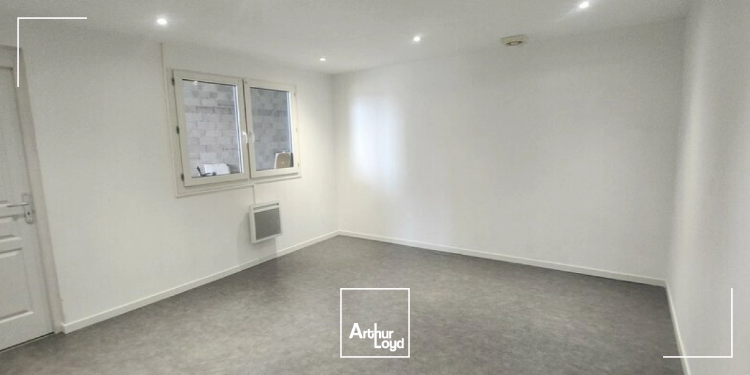 Locaux d'activité & Entrepôts - Location - OUGES - 21600 - 200-200 - 8004038