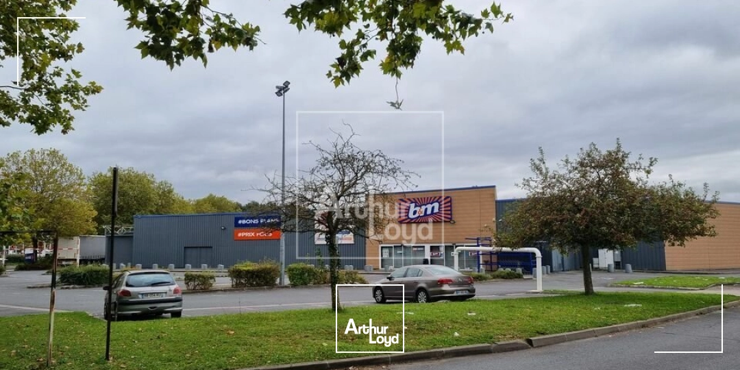 Locaux commerciaux - Location - SAVIGNY LE TEMPLE - 77176 - 2869-2869 - 8005129