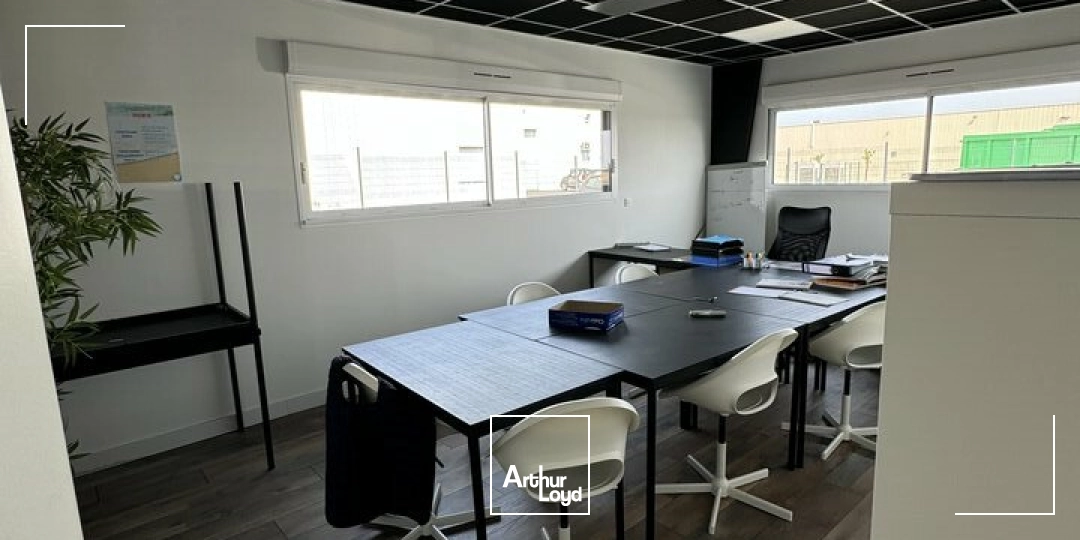 Locaux d'activité & Entrepôts - Vente - CHAURAY - 79180 - 295-295 - 8007970
