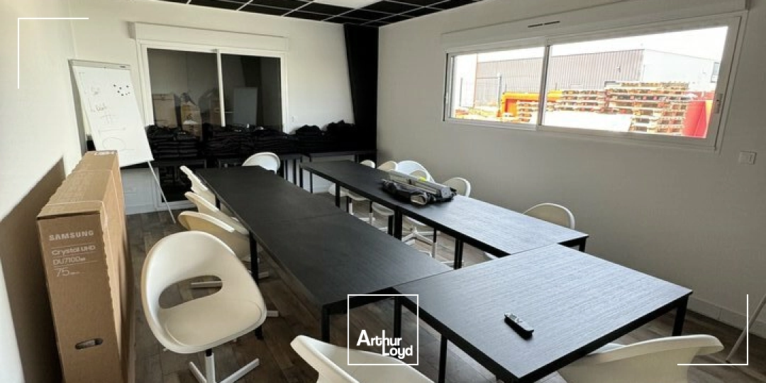 Locaux d'activité & Entrepôts - Vente - CHAURAY - 79180 - 295-295 - 8007974