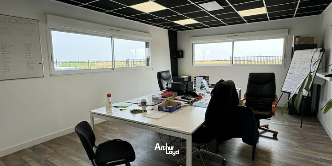 Locaux d'activité & Entrepôts - Vente - CHAURAY - 79180 - 295-295 - 8007975