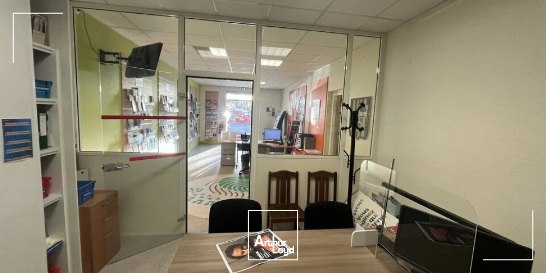 Locaux commerciaux - Vente - CHASSENEUIL DU POITOU - 86360 - 80-80 - 8010968