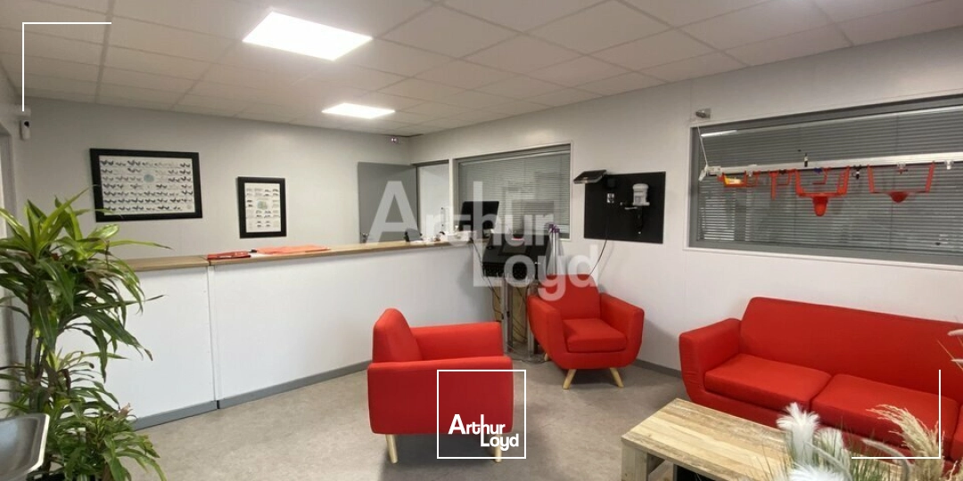 Locaux d'activité & Entrepôts - Vente - SAINT ETIENNE EN COGLES - 35460 - 1520-1520 - 8012964