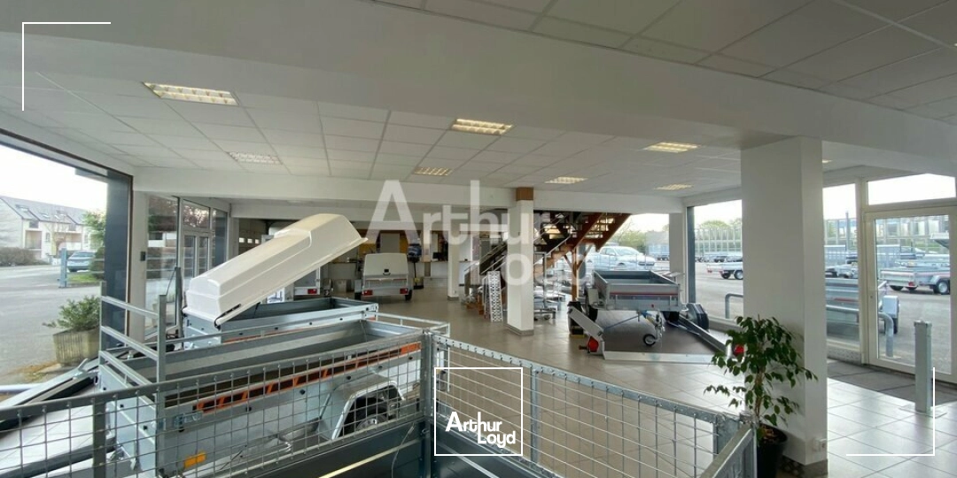 Locaux d'activité & Entrepôts - Location - NOYAL SUR VILAINE - 35530 - 900-900 - 8012971