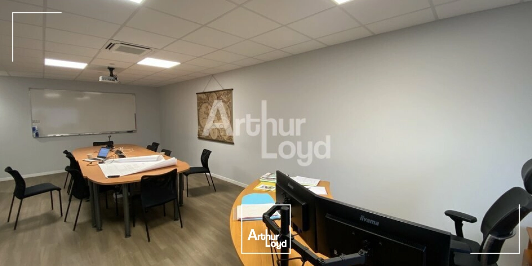 Locaux d'activité & Entrepôts - Vente - SAINT ETIENNE EN COGLES - 35460 - 1520-1520 - 8012967