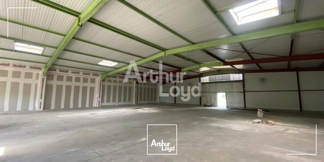 Locaux d'activité & Entrepôts - Vente - SAINT GREGOIRE - 35760 - 610-610 - 8013006