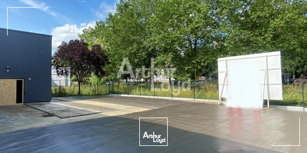 Locaux d'activité & Entrepôts - Vente - SAINT GREGOIRE - 35760 - 610-610 - 8013007