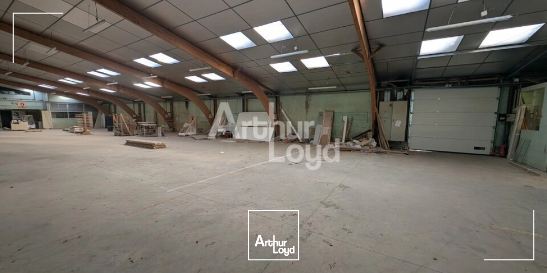 Locaux d'activité & Entrepôts - Vente - BÉDÉE - 35137 - 2400-2400 - 8013702