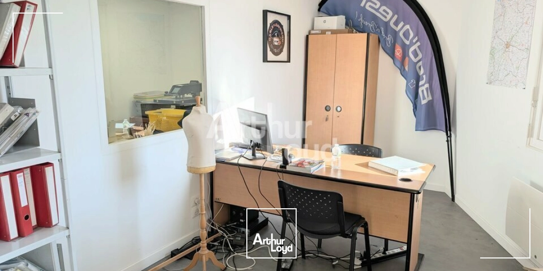 Locaux d'activité & Entrepôts - Location - VEZIN-LE-COQUET - 35132 - 190-190 - 8014503