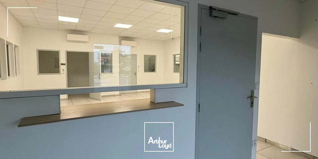 Locaux d'activité & Entrepôts - Vente - BOURGES - 18000 - 1800-1800 - 8019157