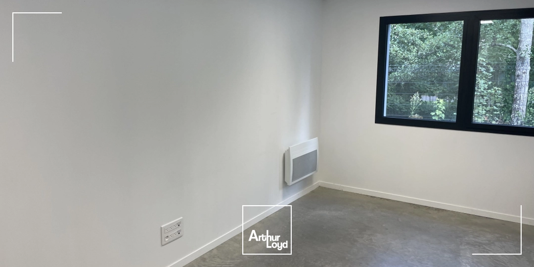 Locaux d'activité & Entrepôts - Location - BEAUVAIS - 60000 - 280-280 - 8024140
