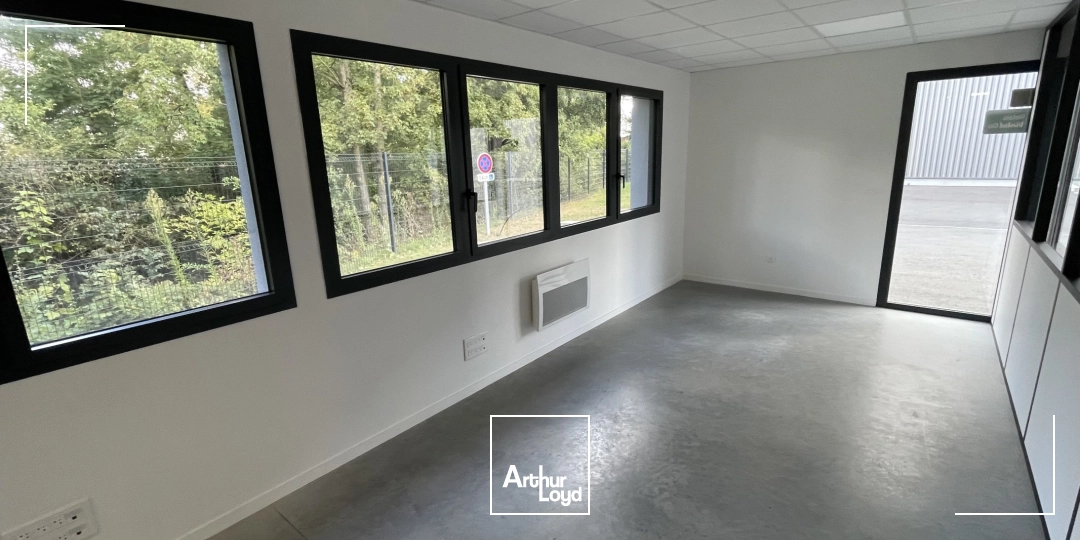 Locaux d'activité & Entrepôts - Location - BEAUVAIS - 60000 - 280-280 - 8024141