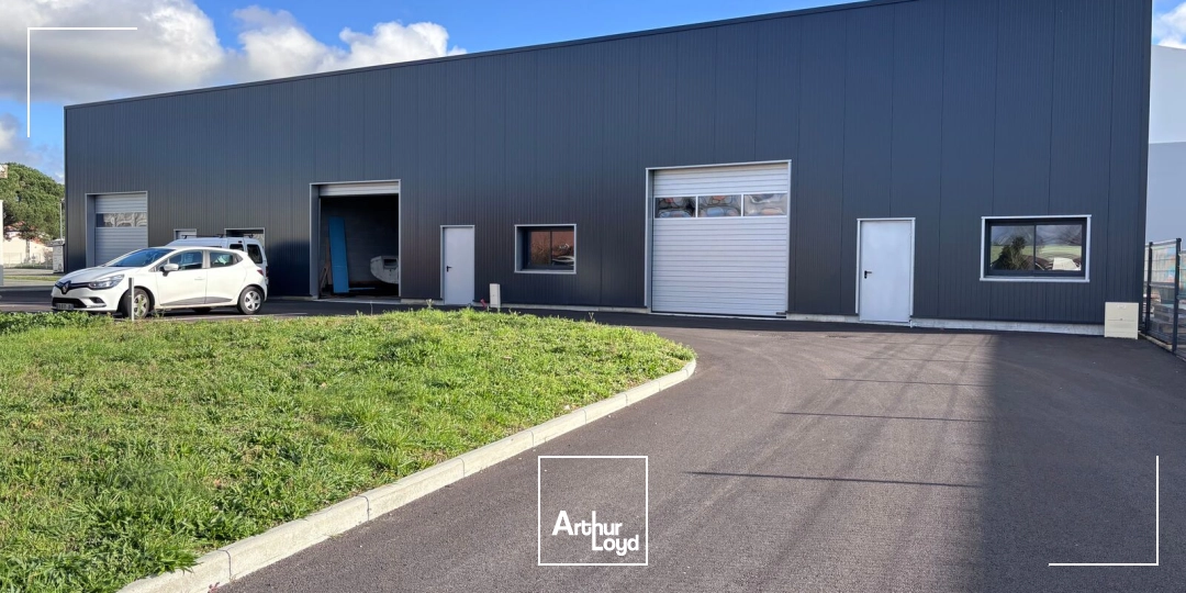 Locaux d'activité & Entrepôts - Location - MACHECOUL - 44270 - 140-300 - 8035657