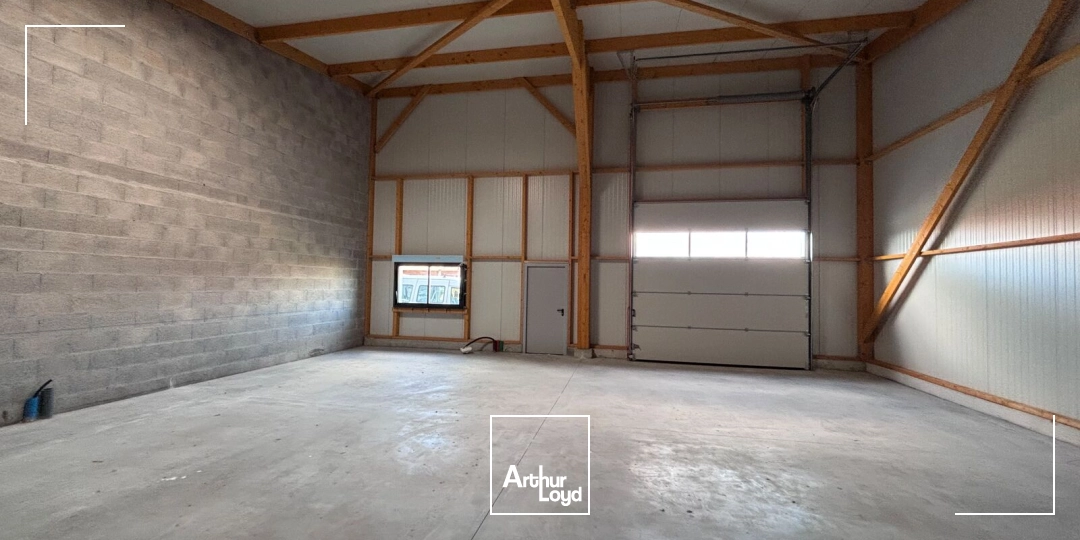 Locaux d'activité & Entrepôts - Location - MACHECOUL - 44270 - 140-300 - 8035660