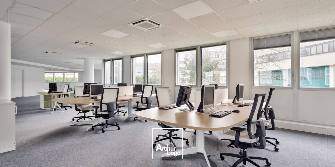 Bureaux - Location - VELIZY VILLACOUBLAY - 78140 - 372.7-3317.7 - 8048002