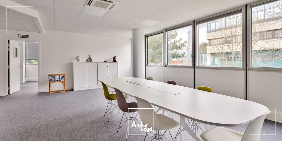 Bureaux - Location - VELIZY VILLACOUBLAY - 78140 - 372.7-3317.7 - 8048003
