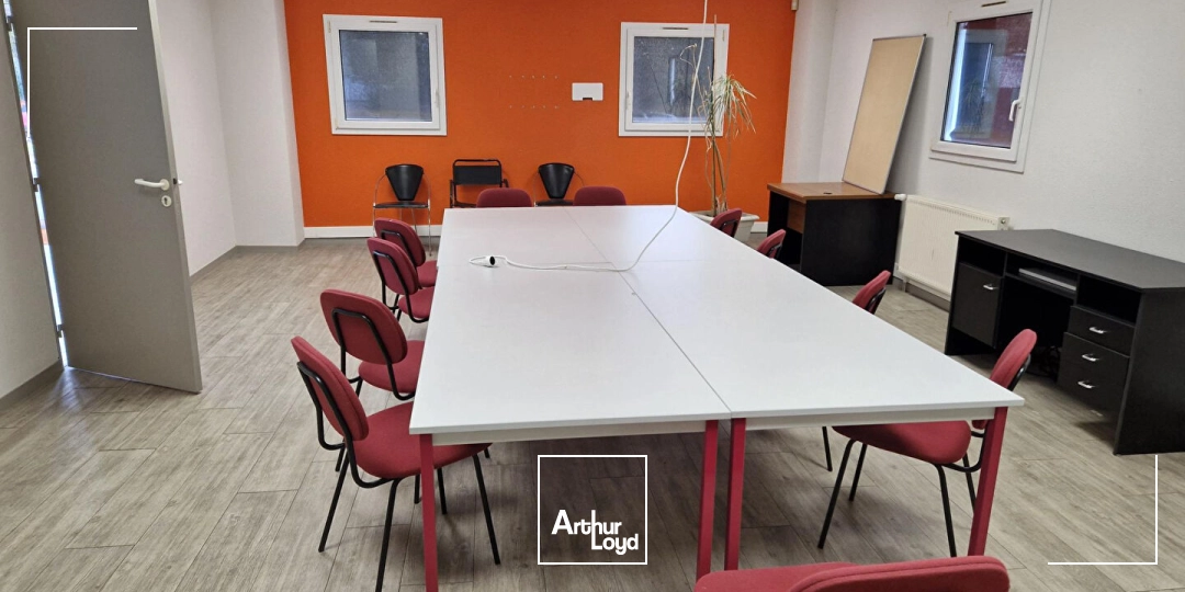 Locaux d'activité & Entrepôts - Location - LE PALAIS SUR VIENNE - 87410 - 530-530 - 8067459