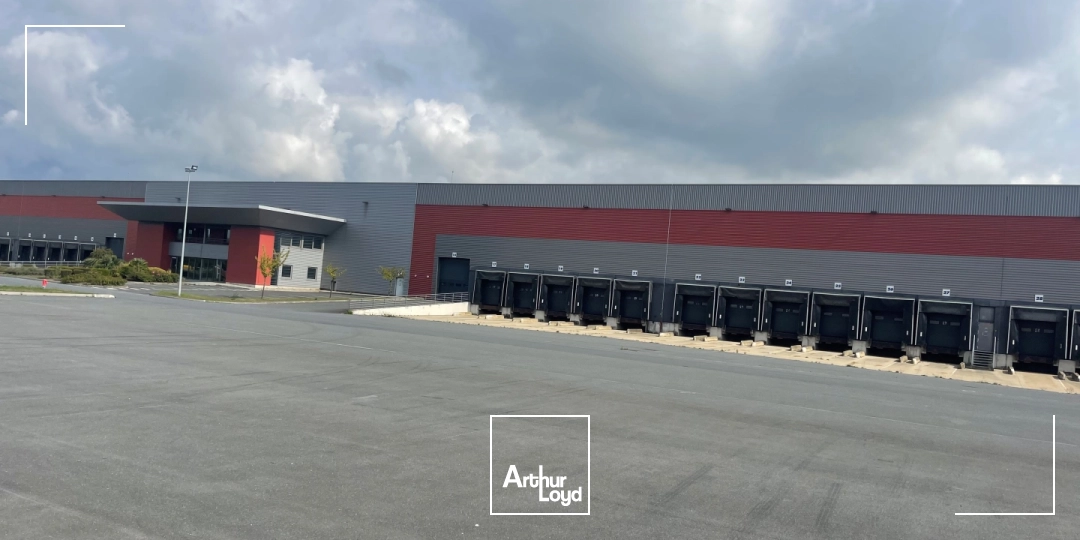 Surface logistique neuve à louer sur le port d'Oudalle