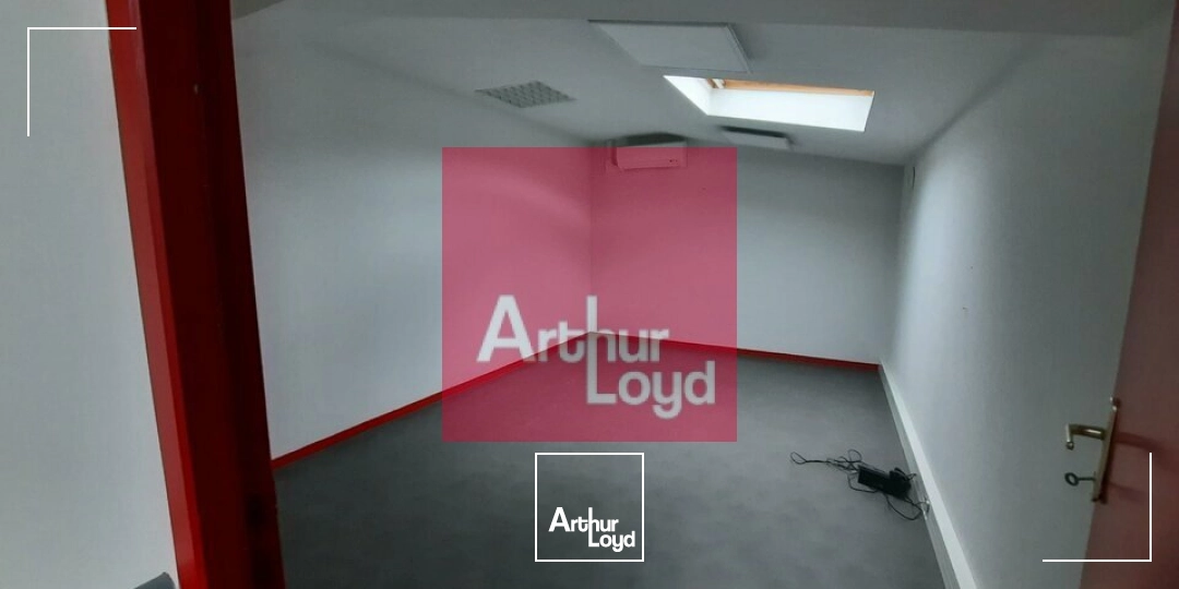 Locaux d'activité & Entrepôts - Location - ROMAGNAT - 63540 - 775-775 - 6458321