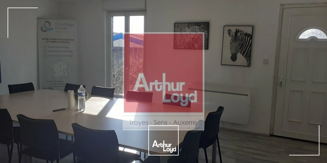 Locaux d'activité & Entrepôts - Location - LA CHAPELLE-SAINT-LUC - 10600 - 302-302 - 7025506