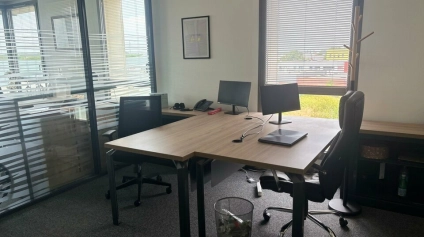 À LOUER  BUREAUX 376 m² AVEC TERRASSE  LA ROCHE-SUR-YON - Offre immobilière - Arthur Loyd