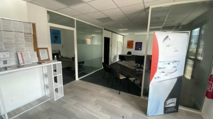 À LOUER  BUREAUX 60 m²  ZONE BEAUPUY  LA ROCHE-SUR-YON - Offre immobilière - Arthur Loyd
