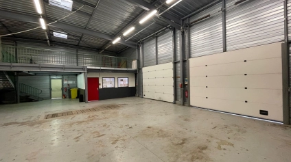 A LOUER LOCAL D'ACTIVITE 317 M2 - ZONE COMMERCIALE JAUX / VENETTE - Offre immobilière - Arthur Loyd