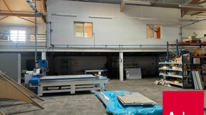 A LOUER - Bel entrepôt fonctionnel proche de Biarritz, alliant volume, luminosité et confort ! - Offre immobilière - Arthur Loyd