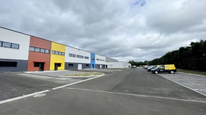 Locaux d'activité à louer à LE GRAND QUEVILLY 76120 - Offre immobilière - Arthur Loyd