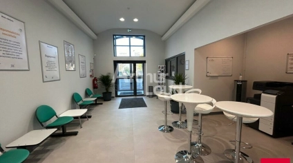 LA CHAUSSÉE SAINT VICTOR - LOCATION BUREAUX DE 232,58 M² - ACCÈS A10 À 2 MN - Offre immobilière - Arthur Loyd