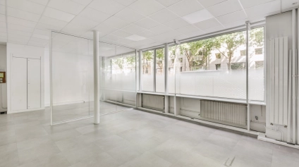 Locaux commerciaux à vendre à PARIS 75012 - Offre immobilière - Arthur Loyd