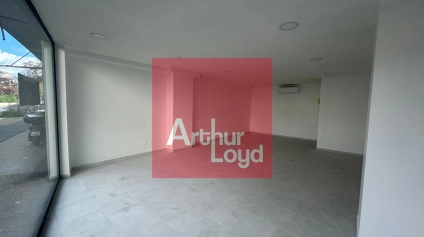 Local commercial Emplacement à forte visibilité Agen - Offre immobilière - Arthur Loyd