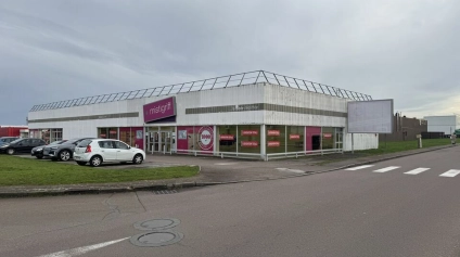 LOCAL COMMERCIAL INDEPENDANT - Offre immobilière - Arthur Loyd