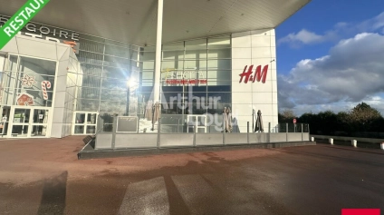 ST GREGOIRE CENTRE COMMERCIAL - EMPLACEMENT PREMIUM - RESTAURANT - Offre immobilière - Arthur Loyd