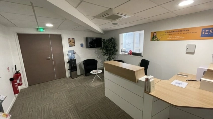 A LOUER POITIERS PROCHE DES CORDELIERS BUREAUX 468m² - Offre immobilière - Arthur Loyd