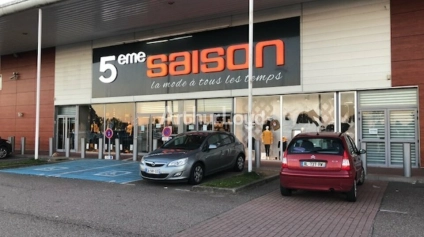 LOCAL COMMERCIAL à LOUER de 1270.95 m² - Offre immobilière - Arthur Loyd