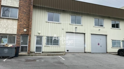 Locaux à louer - LISSES ZI de l' EGLANTIER - Offre immobilière - Arthur Loyd